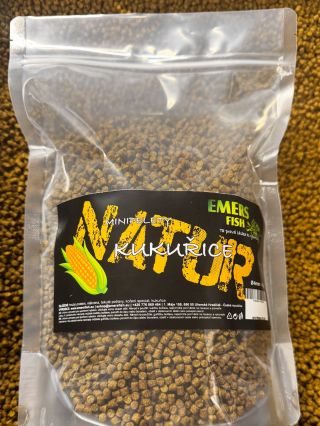 Minipeletky 4 mm rozšířen o kukuřici! V prodeji leden 2026💪 #fish #carp #fishing #fishinglife #boiliesfishing #fishingtime...